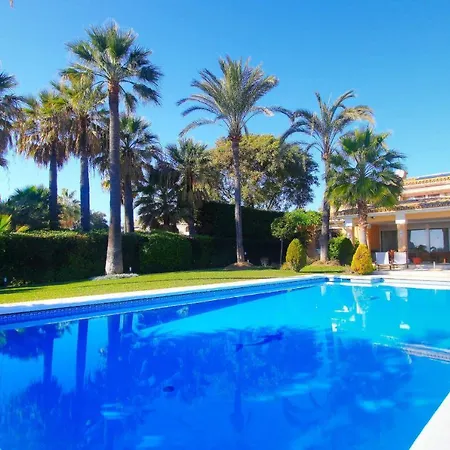 Villa 1072 Beachfront House Private Pool *