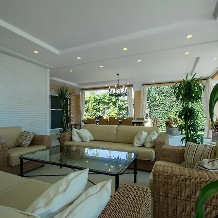 1072 Beachfront House Private Pool