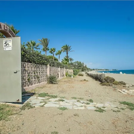 1072 Beachfront House Private Pool