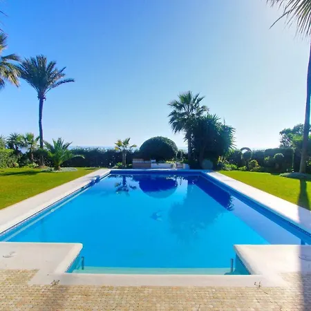 Villa 1072 Beachfront House Private Pool