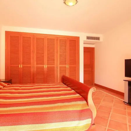 1072 Beachfront House Private Pool Villa *