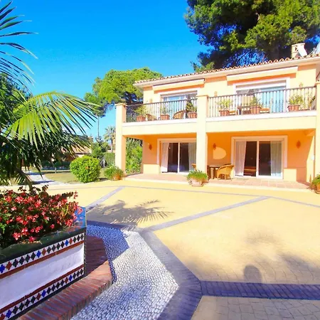 1072 Beachfront House Private Pool *