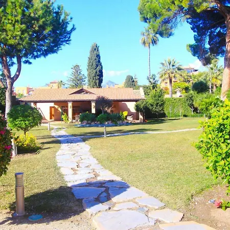 1072 Beachfront House Private Pool *