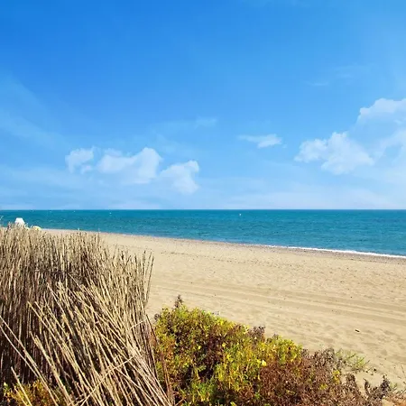 1072 Beachfront House Private Pool וילה אסטפונה